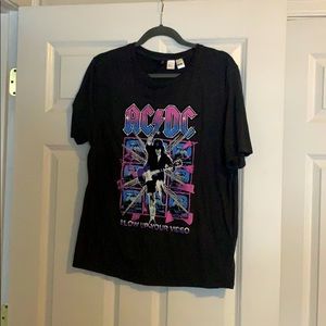 H&M graphic tee. Never worn.